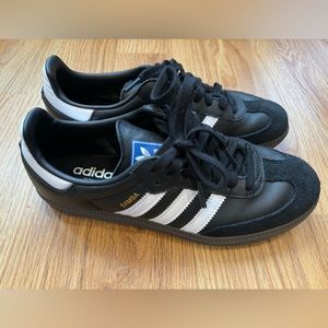 Adidas Samba OG in Black. M size 6.5.